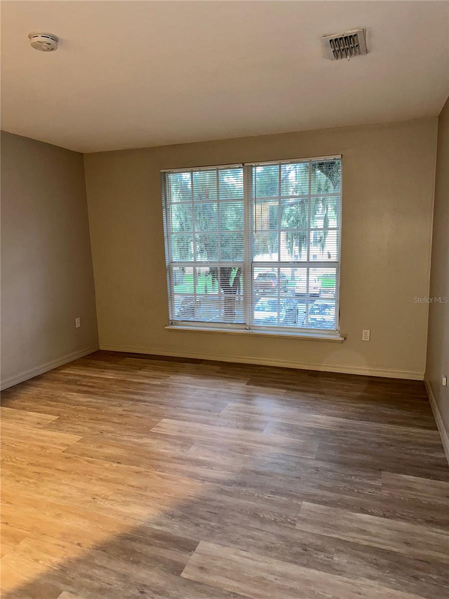4184 Versailles Dr #4184d Property Photo 6