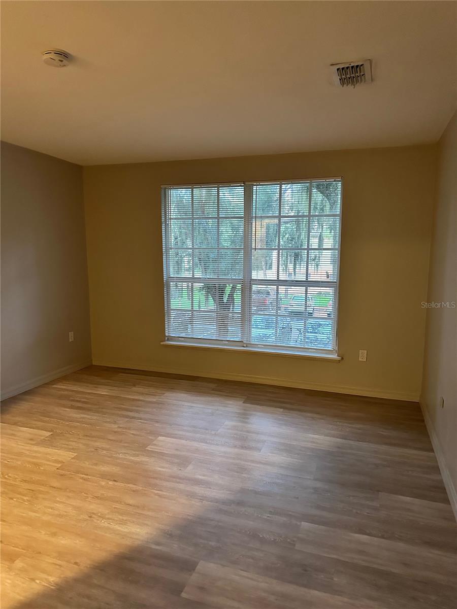 4184 Versailles Dr #4184d Property Photo 8