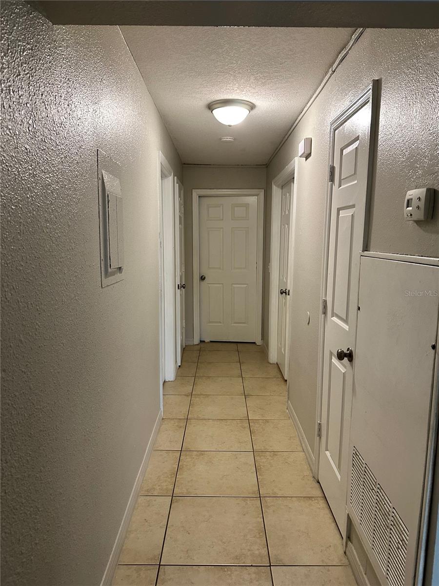 4184 Versailles Dr #4184d Property Photo 11