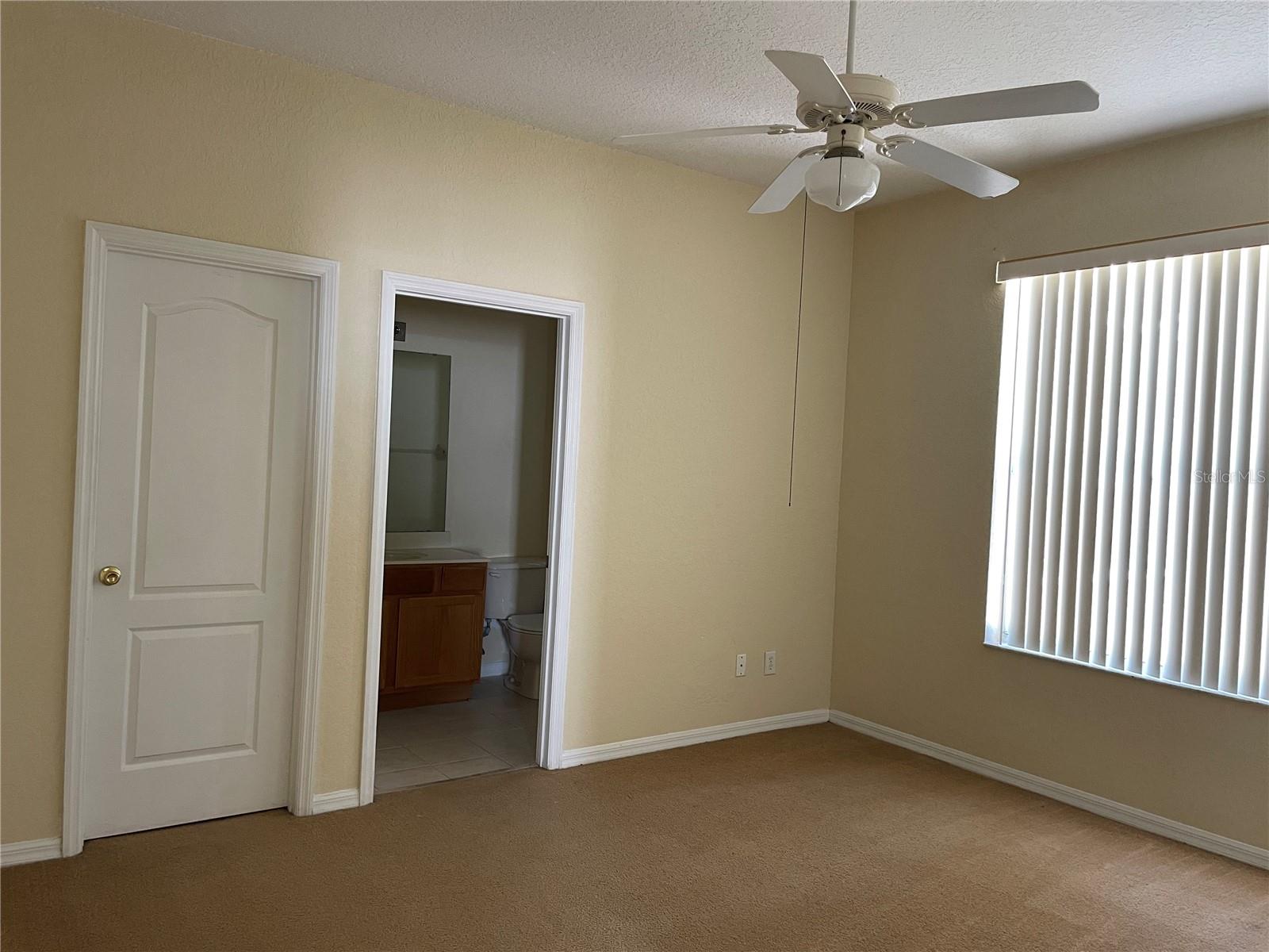 1628 N Hampton Dr Property Photo 5