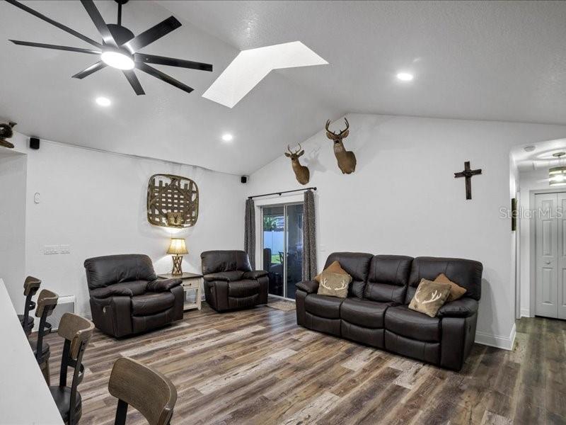 344 Ruby Lake Loop Property Photo 21