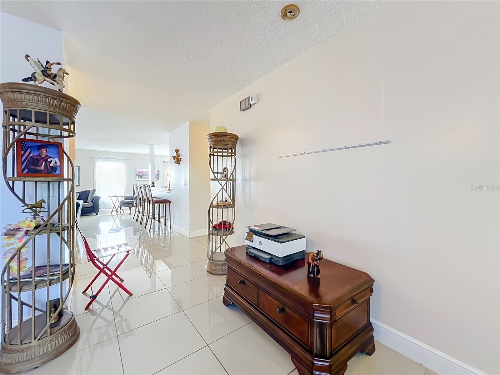 12900 Los Alamitos Ct Property Photo 16