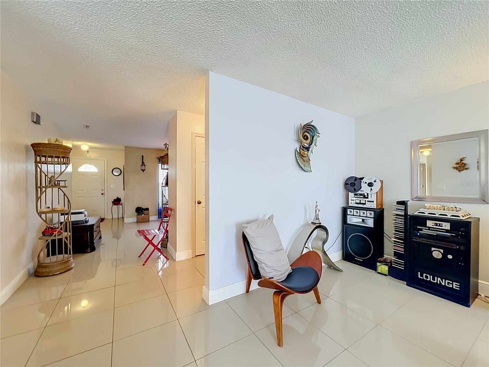 12900 Los Alamitos Ct Property Photo 21
