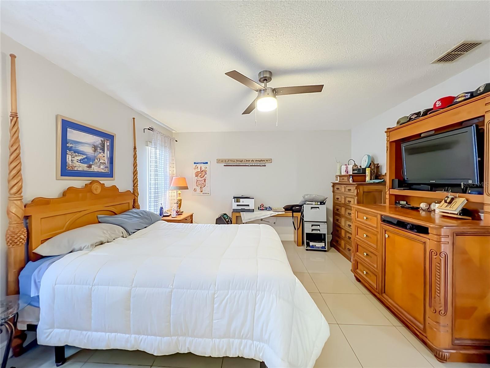 12900 Los Alamitos Ct Property Photo 49