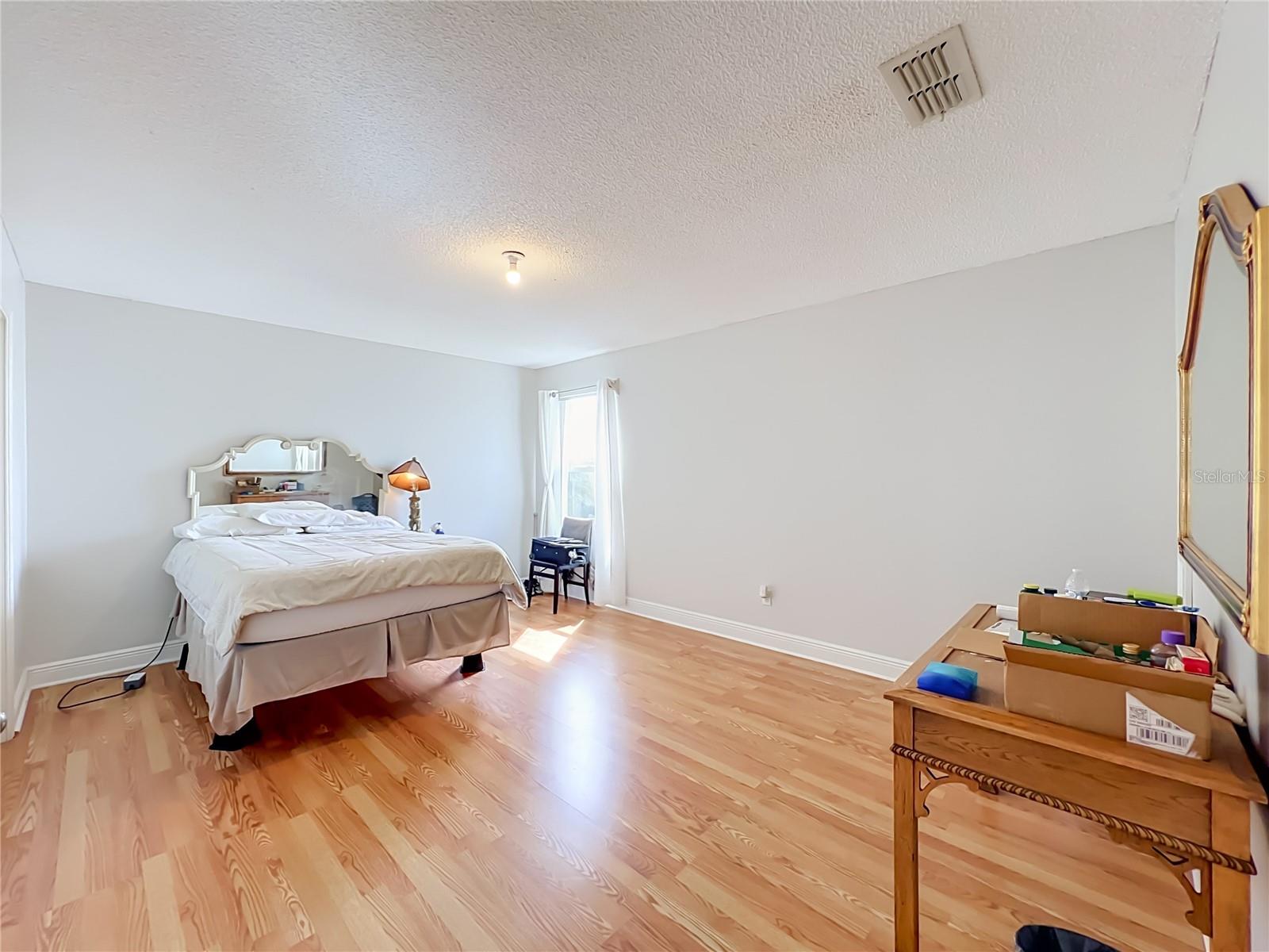 12900 Los Alamitos Ct Property Photo 79