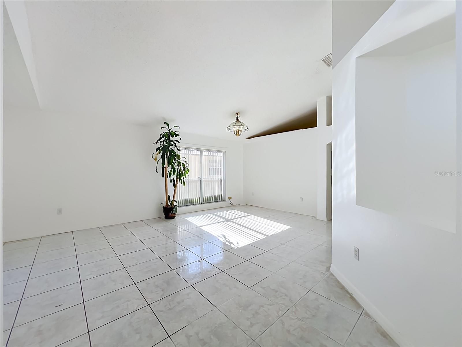 11781 Hatcher Cir Property Photo 5