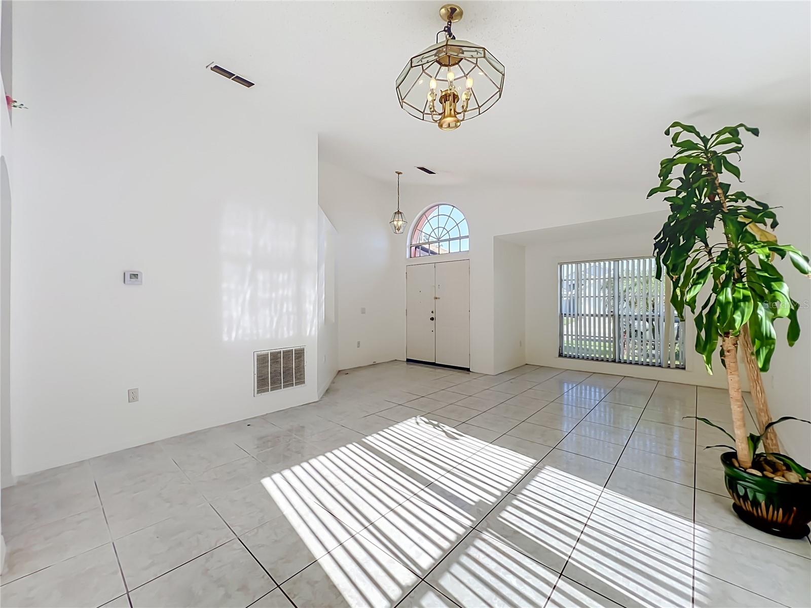 11781 Hatcher Cir Property Photo 8