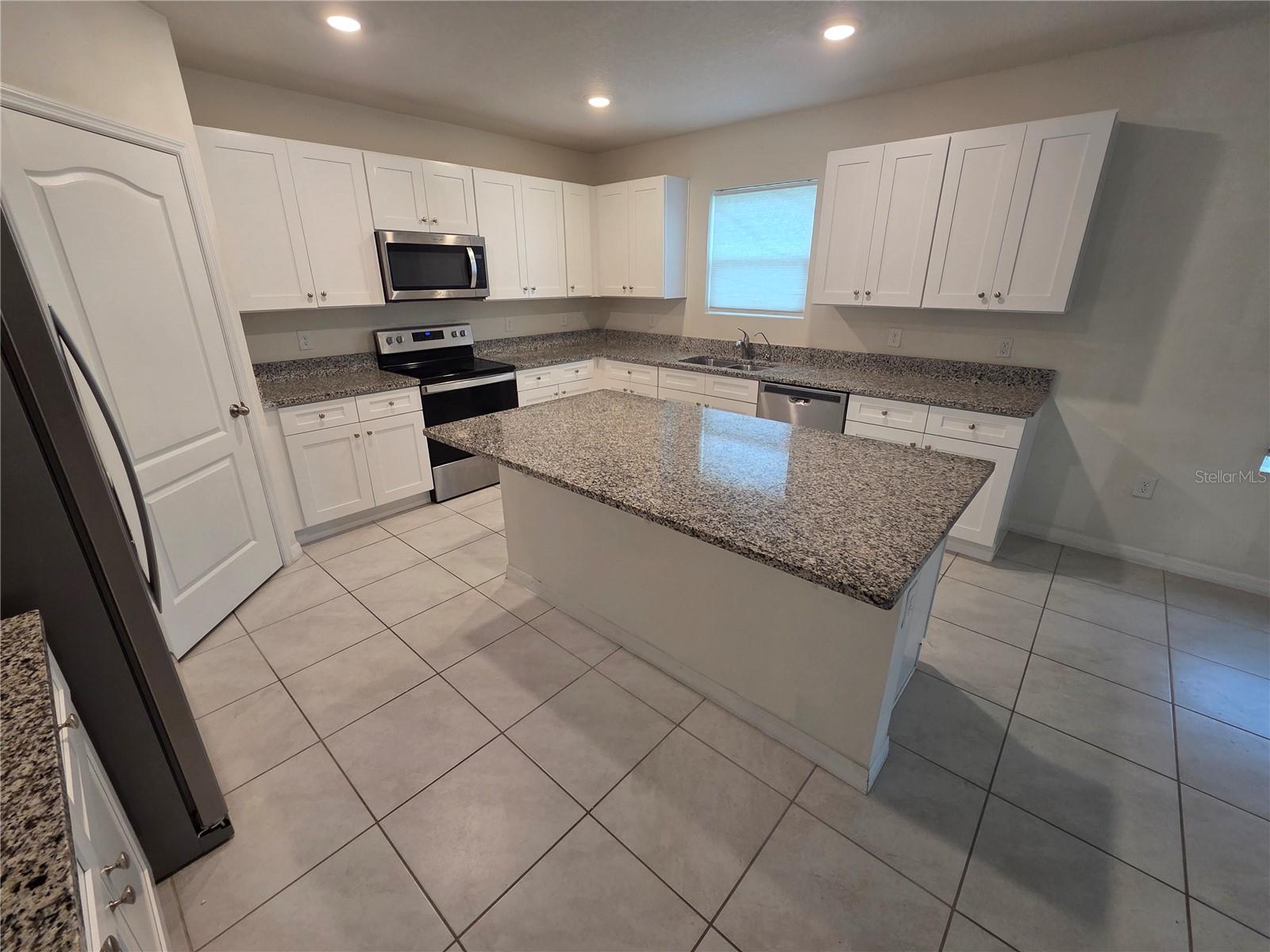 561 Talisi Loop Property Photo 2