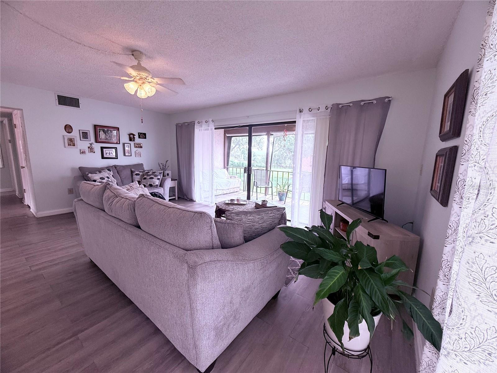 227 La Casa #227 Property Photo 4