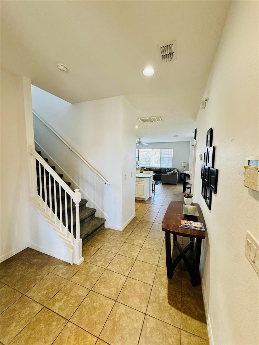 2586 Rosemont Cir Property Photo 6