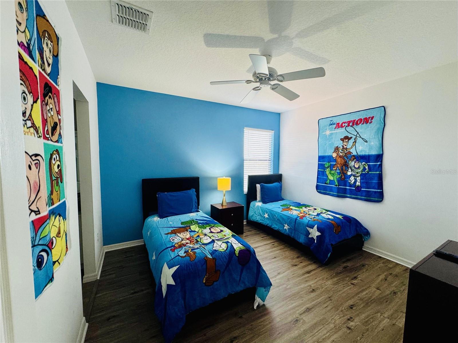 2586 Rosemont Cir Property Photo 7