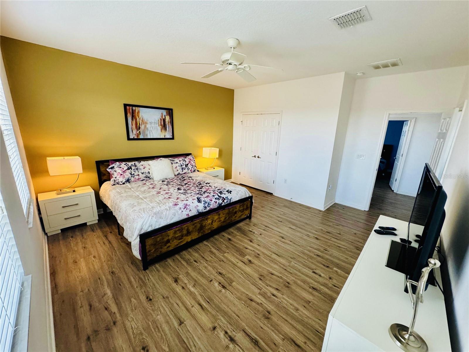 2586 Rosemont Cir Property Photo 16