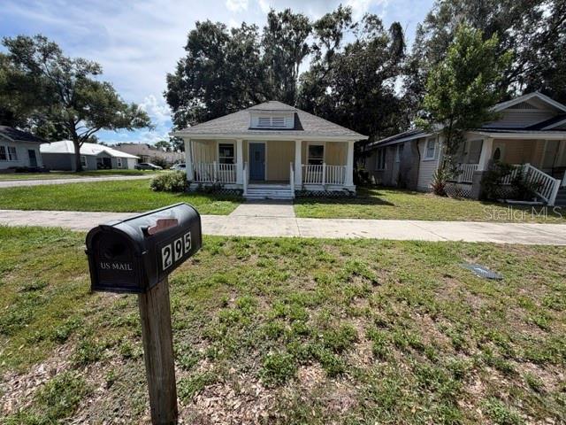 295 S Oak Ave Property Photo 1