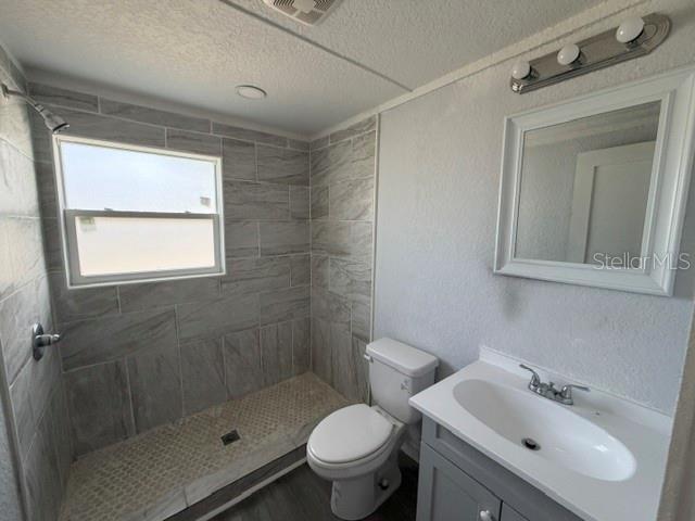295 S Oak Ave Property Photo 5