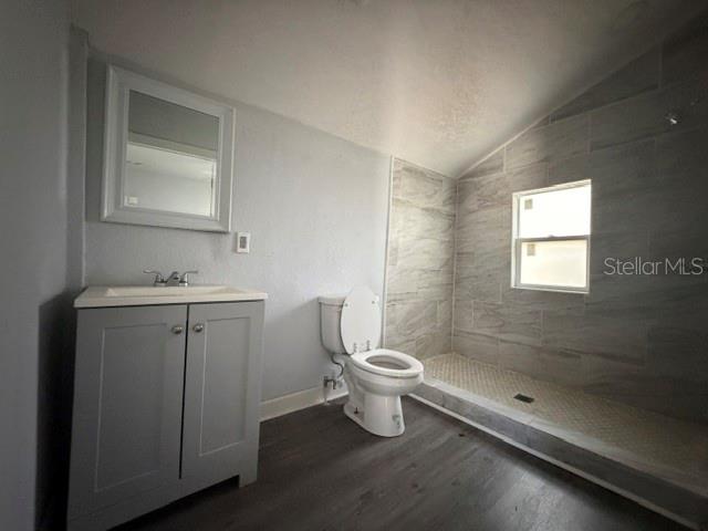 295 S Oak Ave Property Photo 7