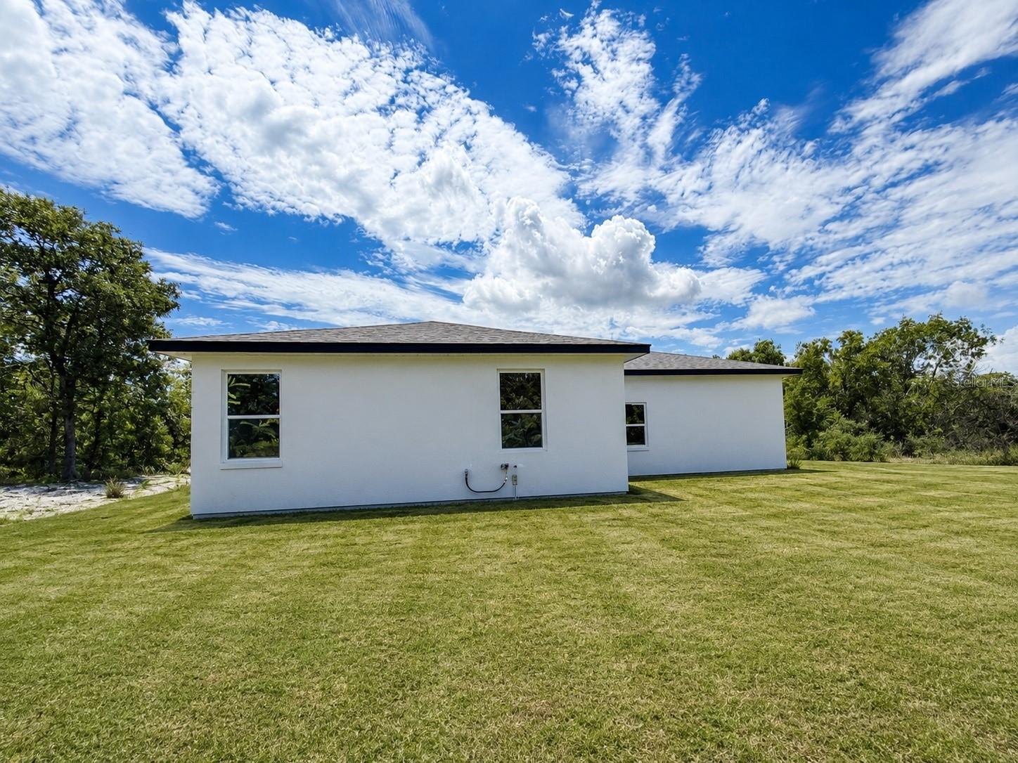 424 Maitland Ct Property Photo 18