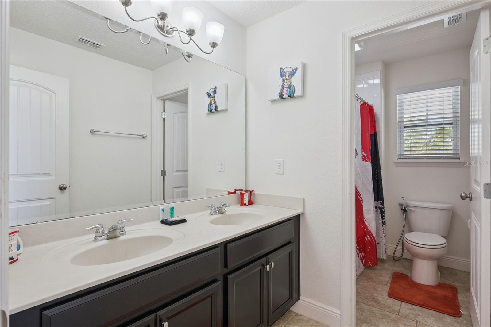 4136 Oaktree Dr Property Photo 22