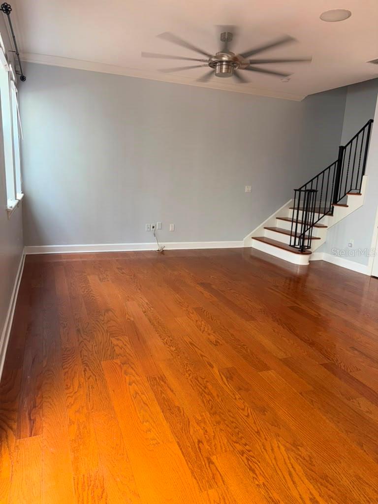 113 S Packwood Ave #b Property Photo 4
