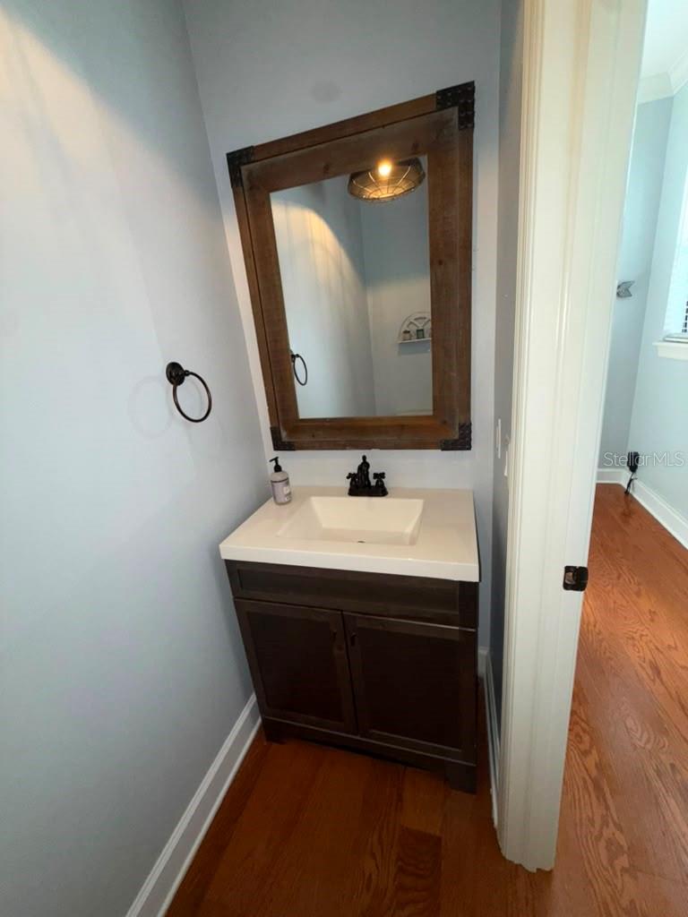 113 S Packwood Ave #b Property Photo 10