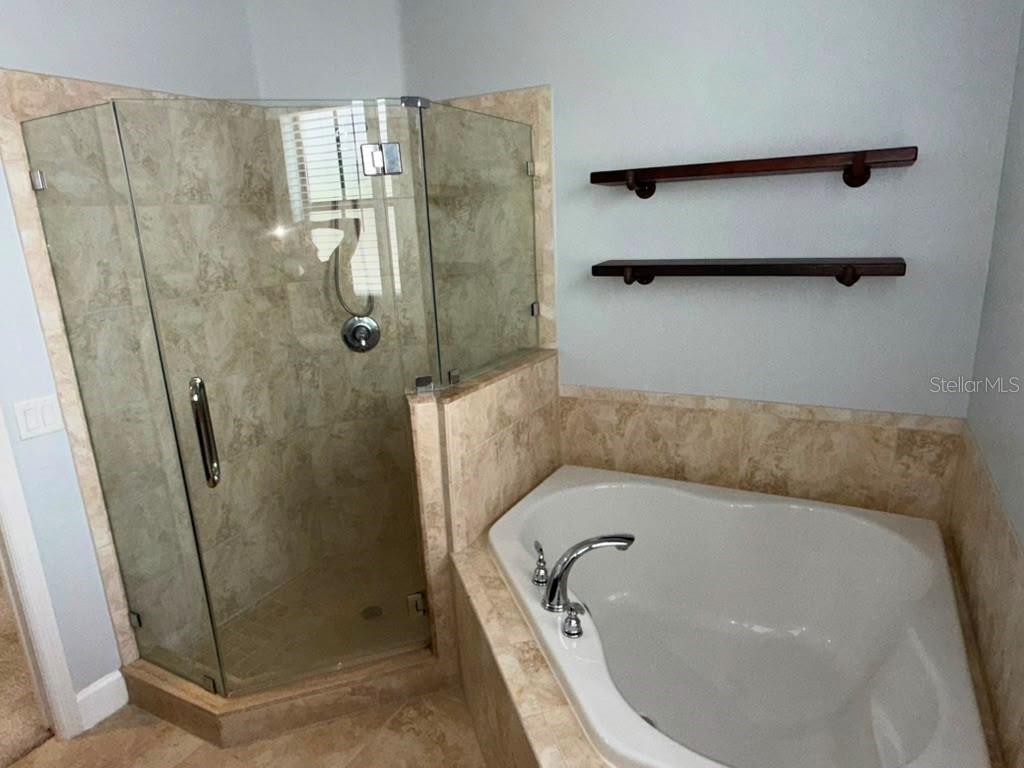 113 S Packwood Ave #b Property Photo 23