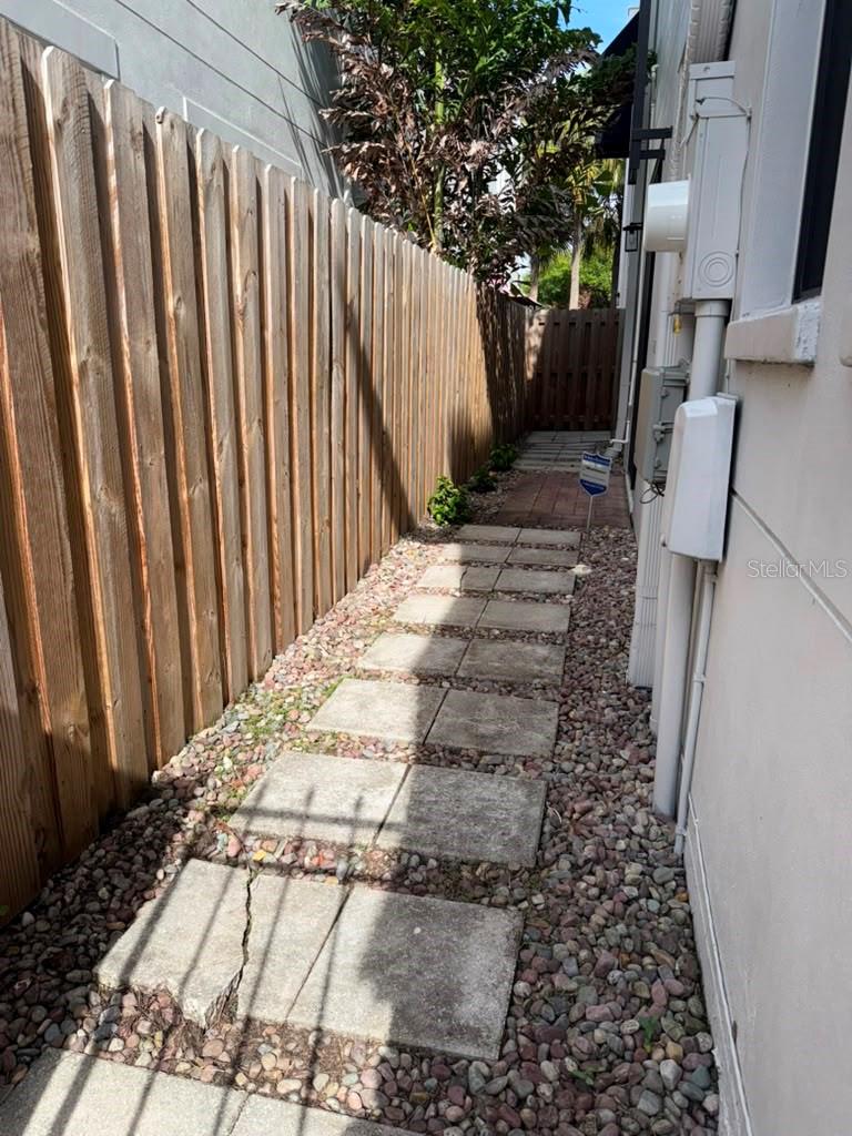 113 S Packwood Ave #b Property Photo 37