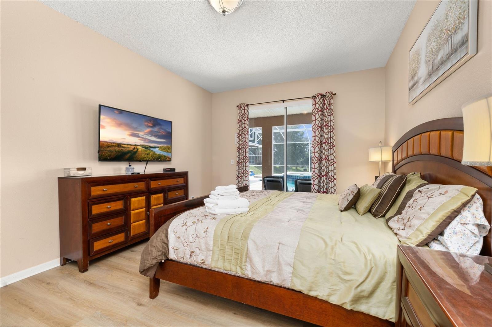 327 Greeley Loop Property Photo 11