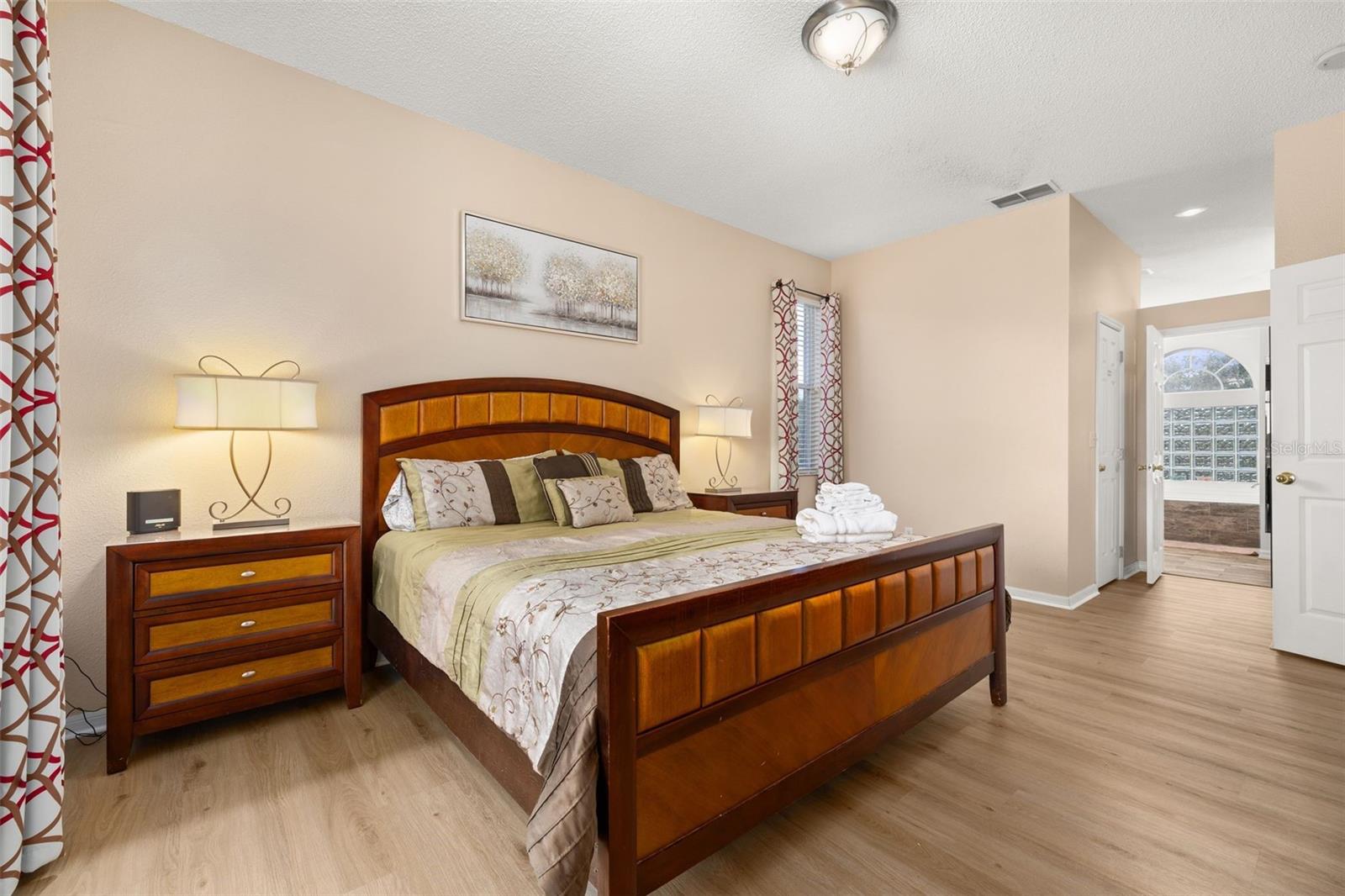327 Greeley Loop Property Photo 12