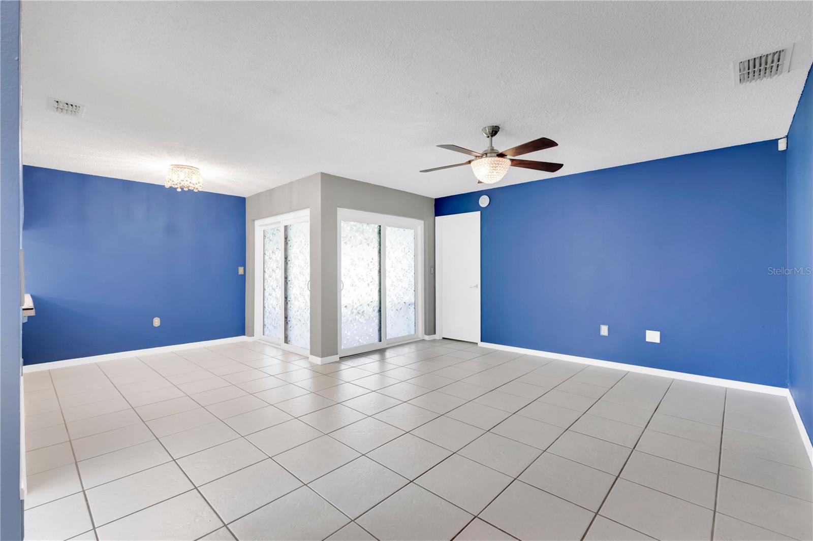 545 Hunter Cir Property Photo 5