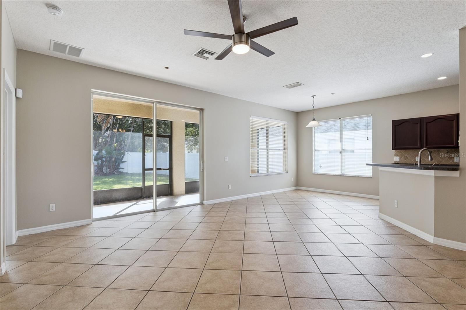 9957 Cypress Vine Dr Property Photo 11