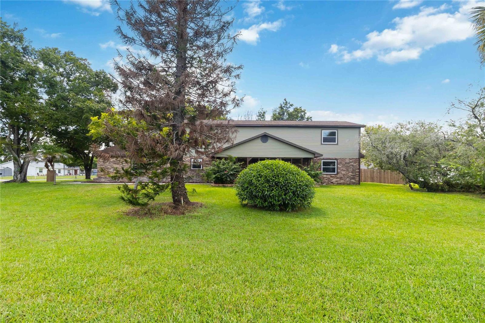 4899 Sparrow Dr Property Photo 4