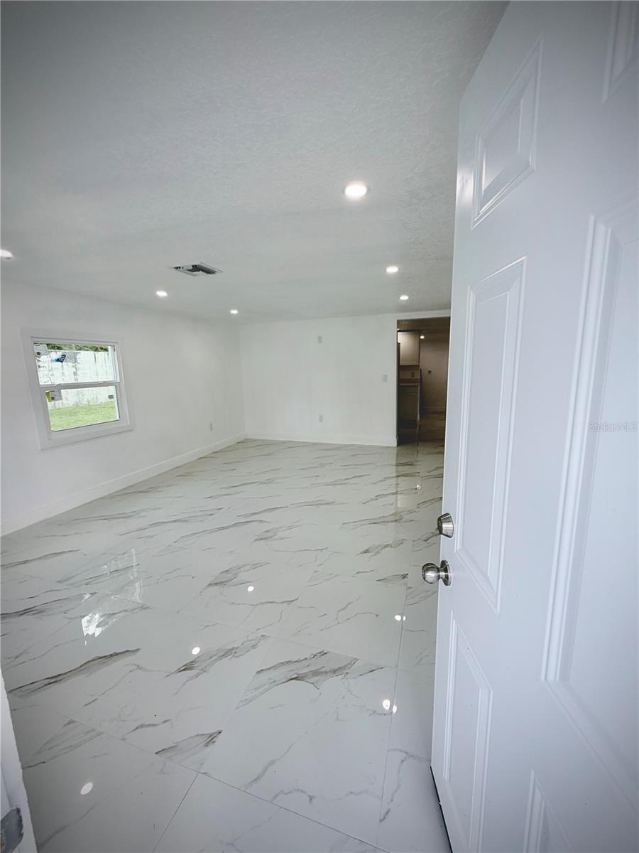 5228 Andrus Ave Property Photo 9