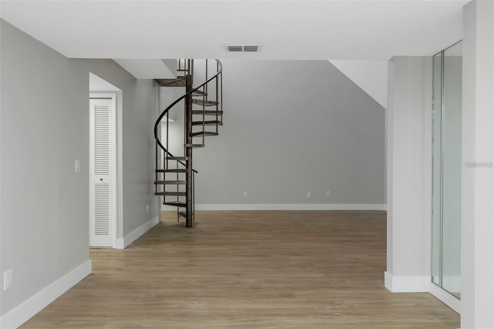 5151 Puritan Cir #1022 Property Photo 5