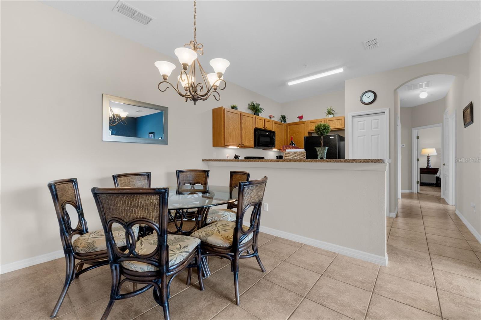 2835 Oakwater Dr #2835 Property Photo 2