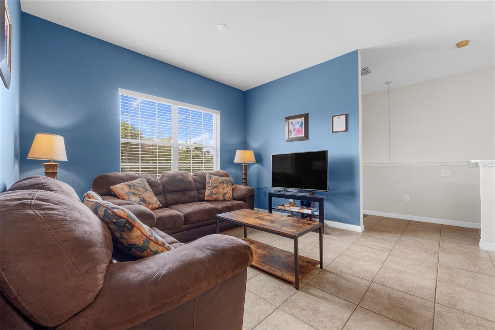 2835 Oakwater Dr #2835 Property Photo 3