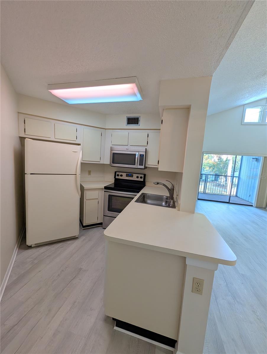 3959 Atrium Dr #3959 Property Photo 6