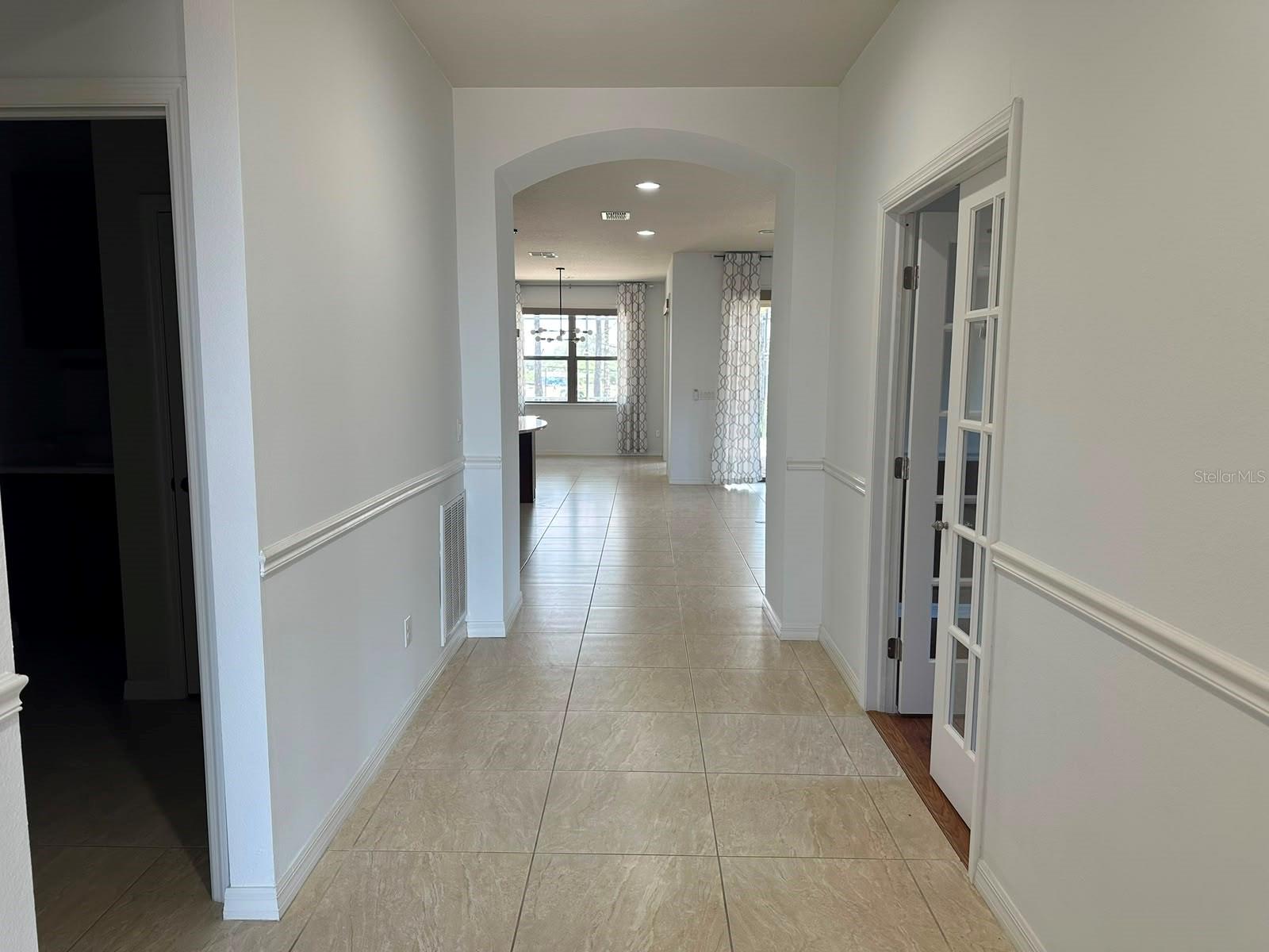 333 Navarra Ln Property Photo 8