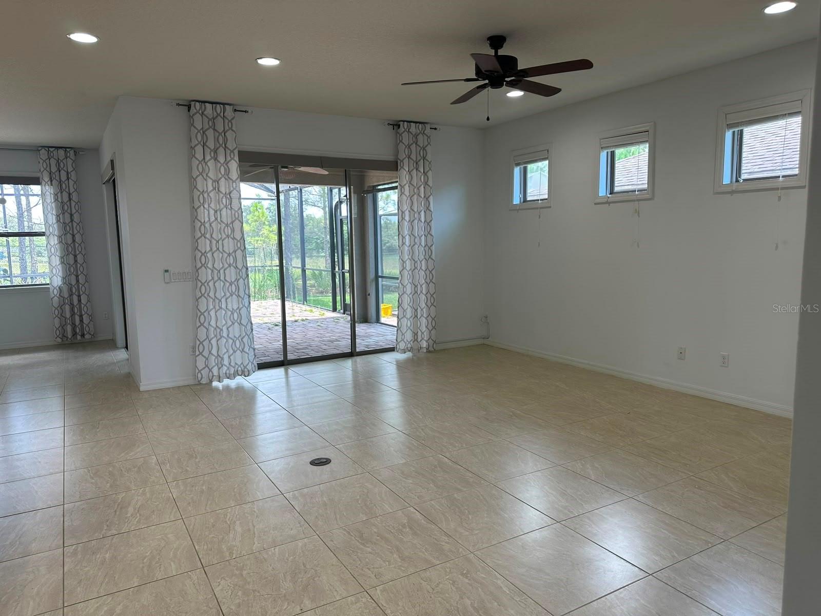 333 Navarra Ln Property Photo 18