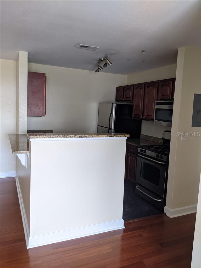 S5156403 Property Photo 8