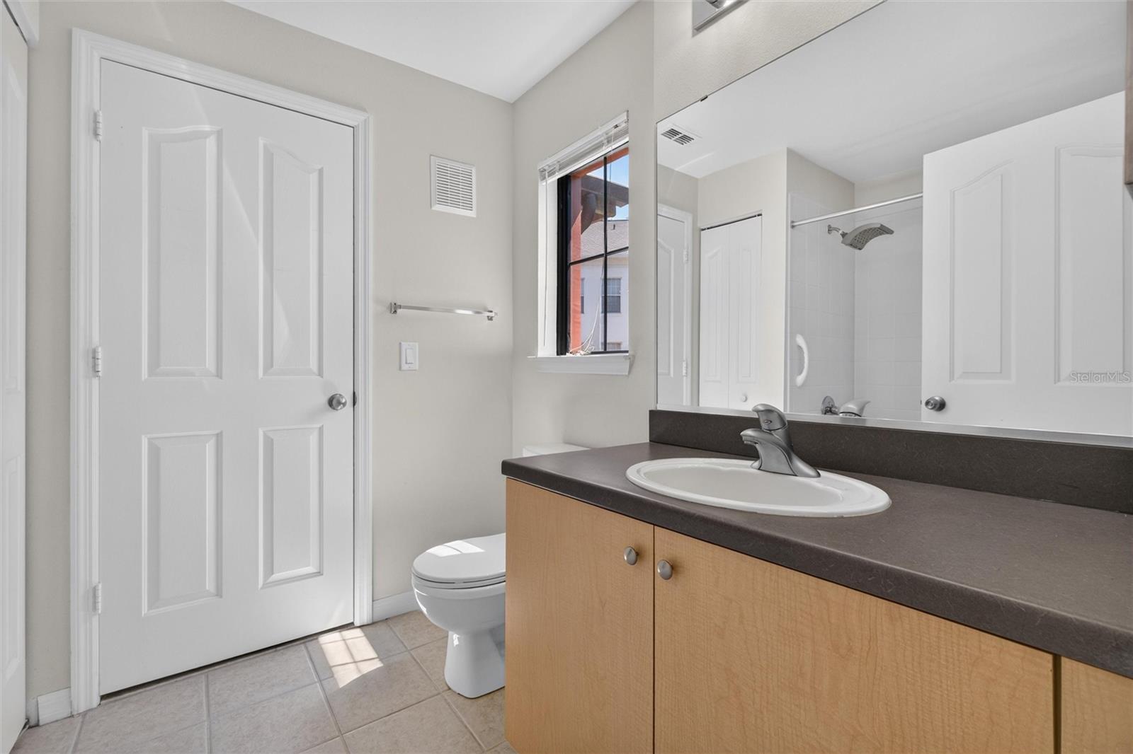760 Centervale Dr #201 Property Photo 18