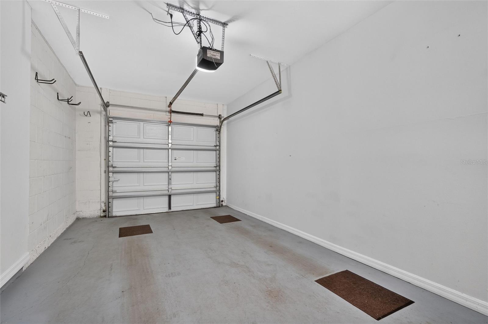 760 Centervale Dr #201 Property Photo 23