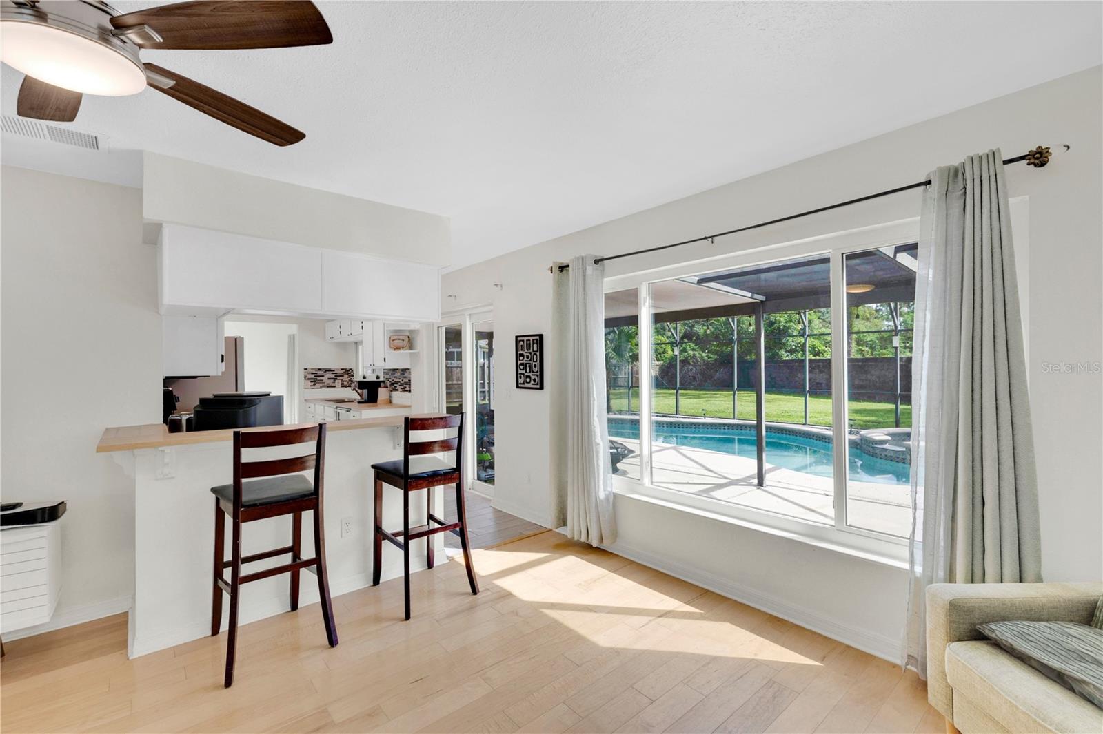 11296 Cypress Leaf Dr Property Photo 13