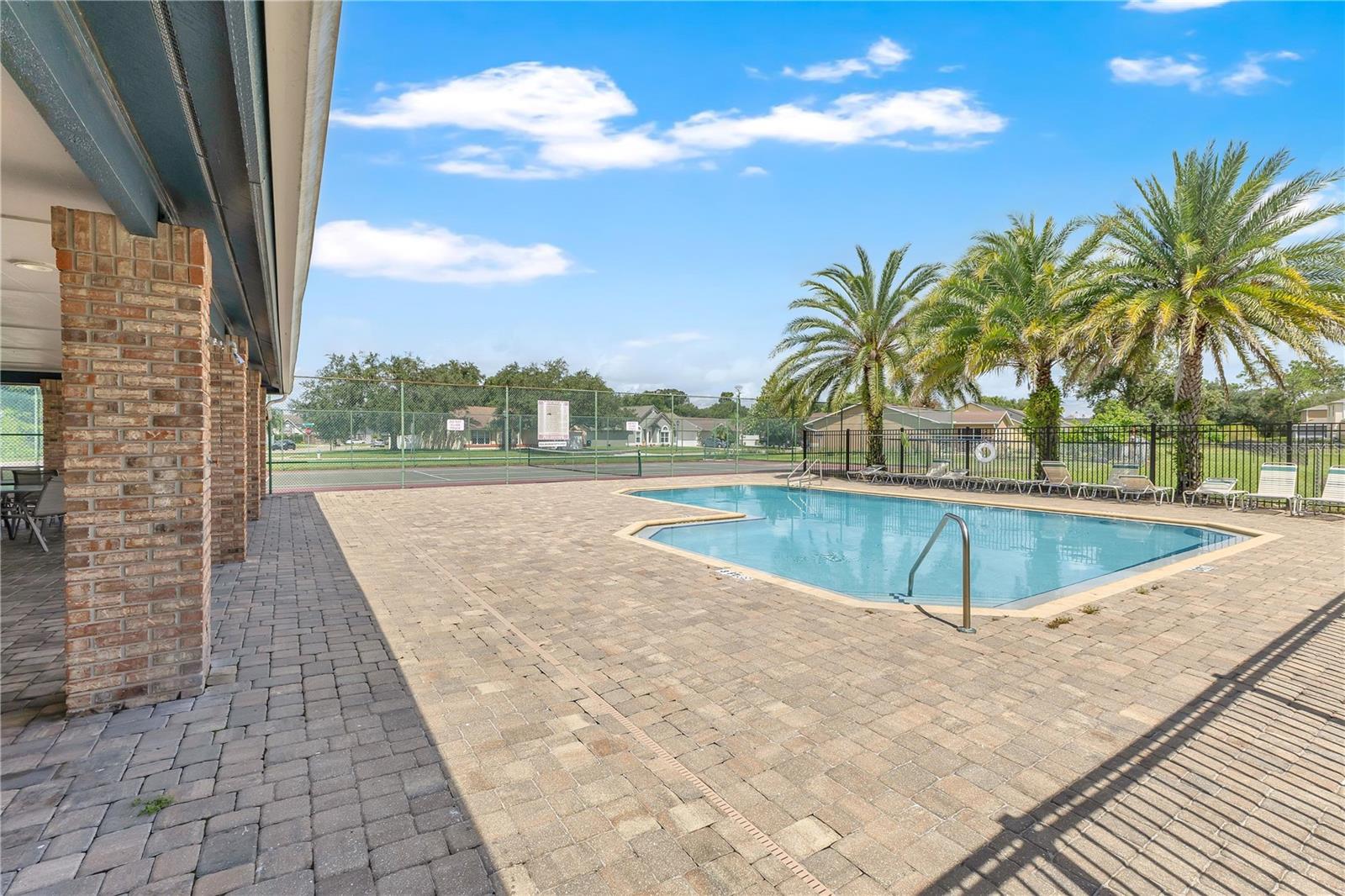11296 Cypress Leaf Dr Property Photo 37