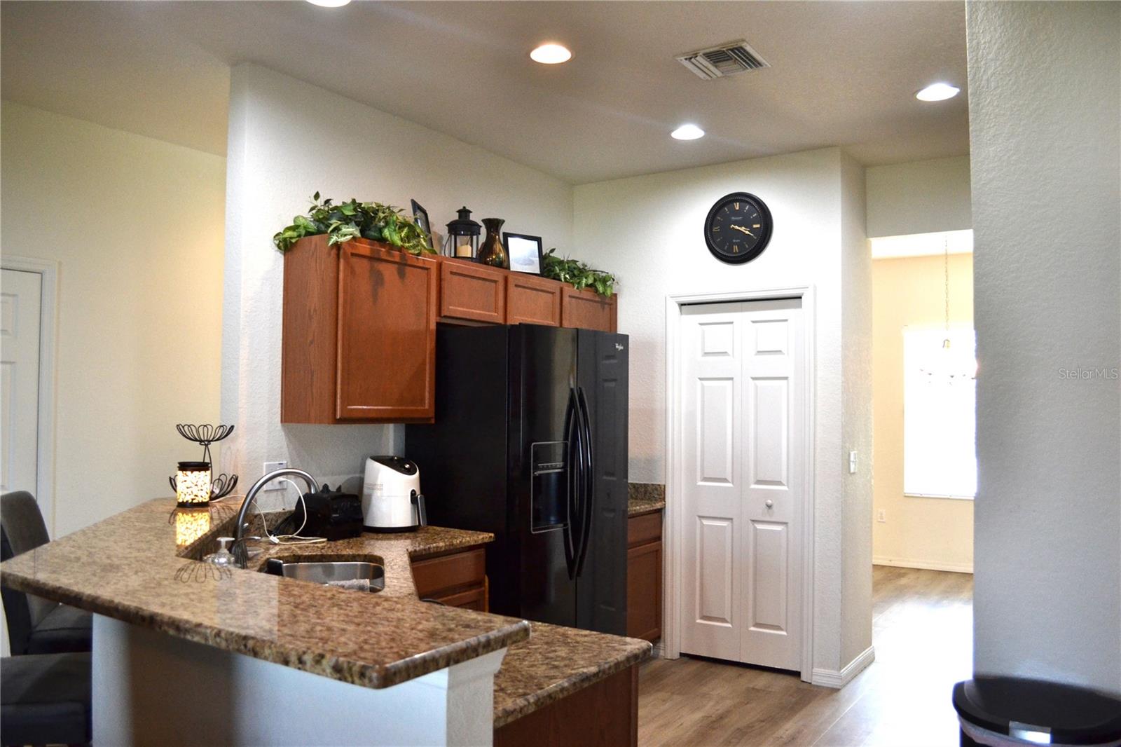 2828 Blackwater Creek Dr Property Photo 2