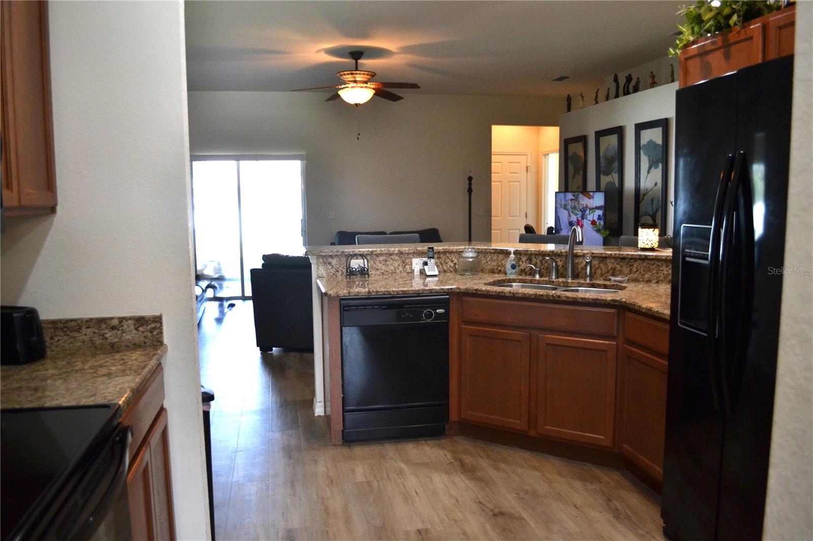 2828 Blackwater Creek Dr Property Photo 8