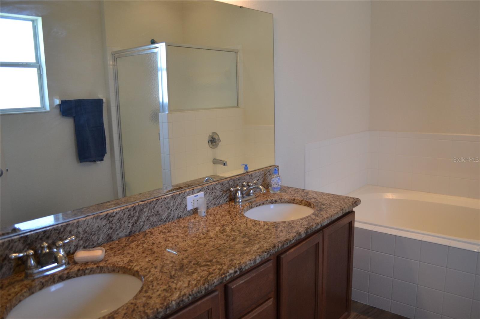 2828 Blackwater Creek Dr Property Photo 27
