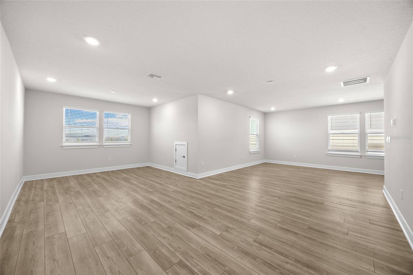 10364 Shive Island Ct Property Photo 34