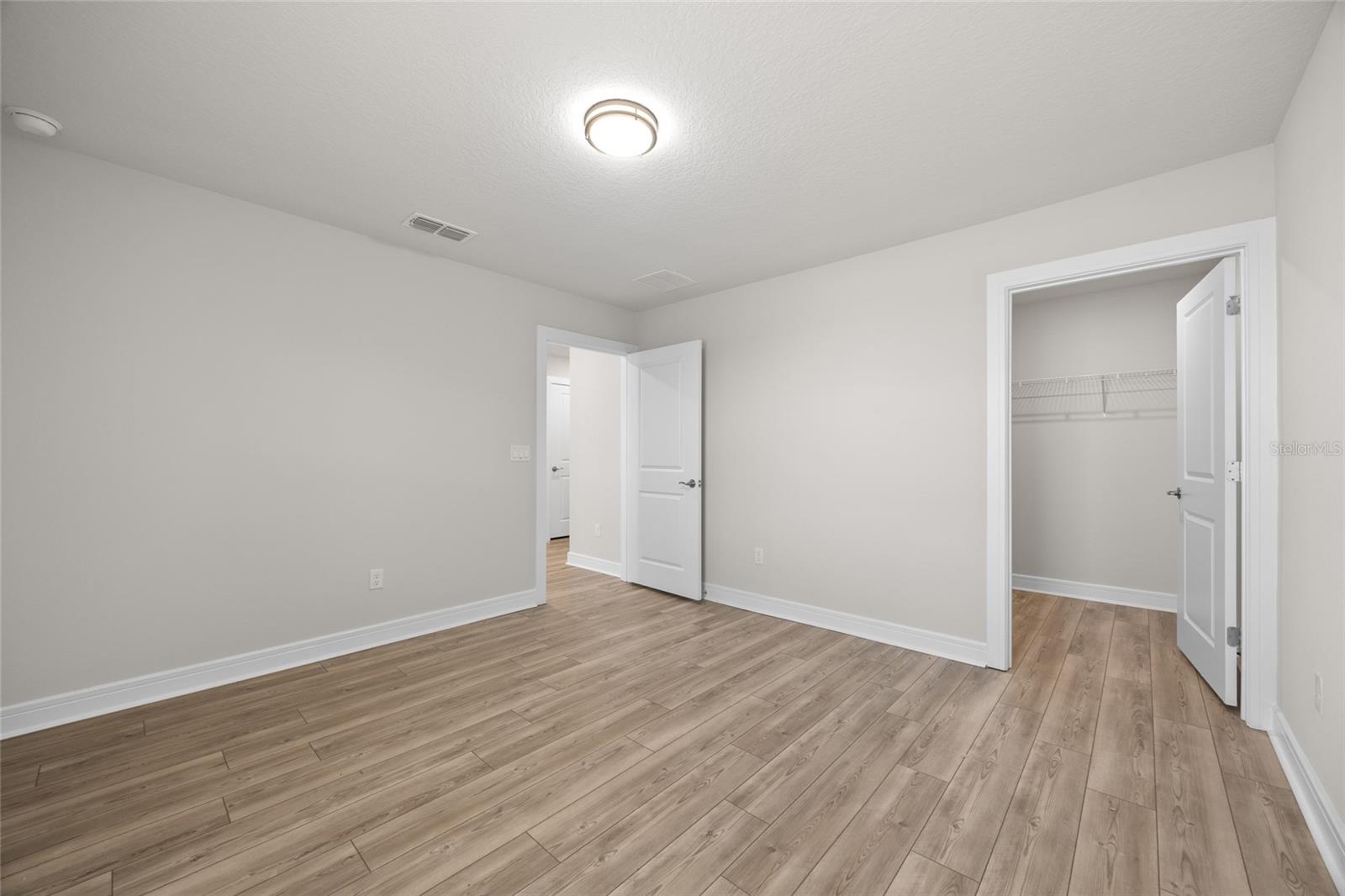 10364 Shive Island Ct Property Photo 35