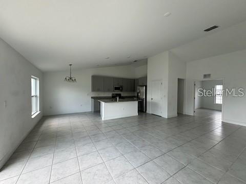 420 Bloomfield Dr Property Photo 2