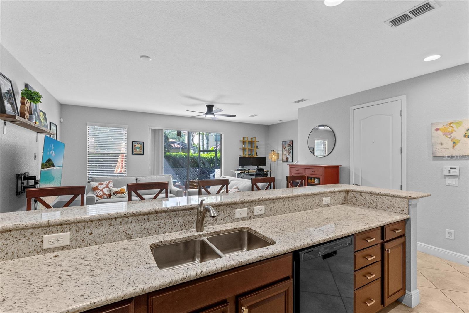 8442 Kelsall Dr Property Photo 3