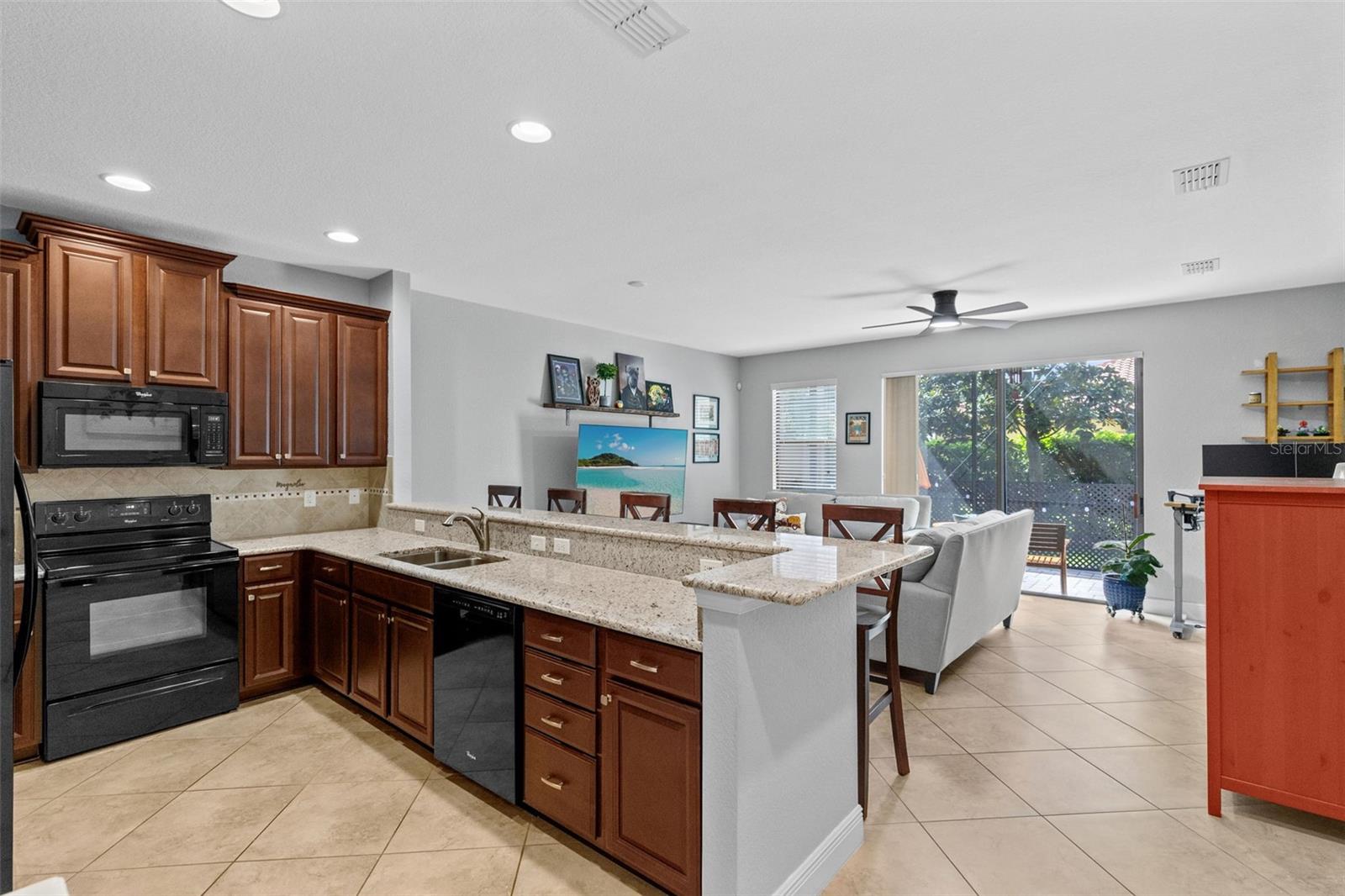 8442 Kelsall Dr Property Photo 4